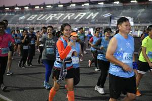 BIB: 10026, 14354, 100, 15017, 6720
                            <button type="button" onclick="openModal(10845928)" class="btn btn-primary btn-sm float-right btn-popup" data-toggle="modal" data-target=".modal-high-quality">
                        <i class="fas fa-shopping-cart"></i> Add to Cart
                    </button>
                                            <button type="button" onclick="isThisMe(10845928, true)" class="btn btn-success btn-sm float-right btn-popup btn-isme hidden" data-toggle="tooltip" data-placement="bottom" title="นี่คือรูปของคุณใช่ไหม คลิกที่นี่เพื่อเอาเข้าอัลบั้ม">
                        <i class="fas fa-plus"></i> Add to album
                    </button>
                    <button type="button" onclick="isThisMe(10845928, false)" class="btn btn-warning btn-sm float-right btn-popup btn-isnotme hidden">
                        <i class="fas fa-ban"></i> Remove from album
                    </button>